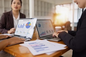 business people working together, financial advisory services concept